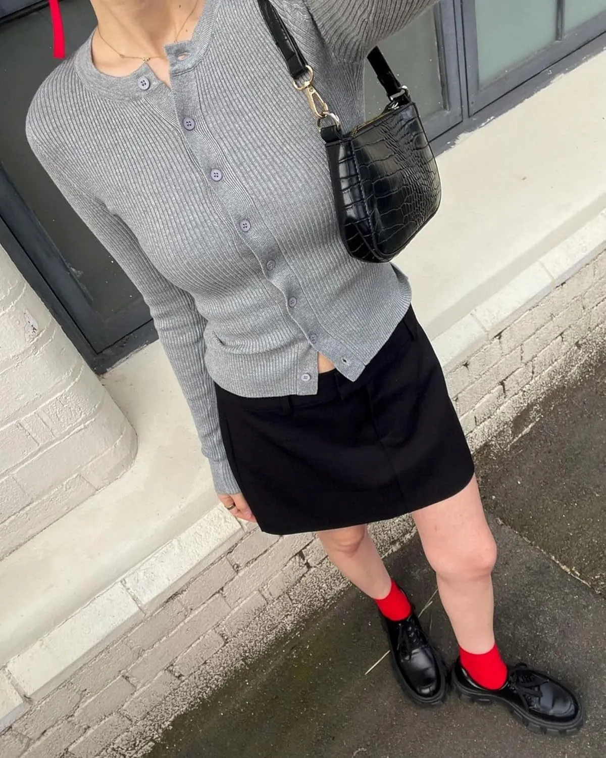 Cioatin Women Long Sleeve Button Up Ribbed Knit Crop Cardigan Y2K Slim Fit Round Neck Sweater Tshirt Fall Going Out Tops