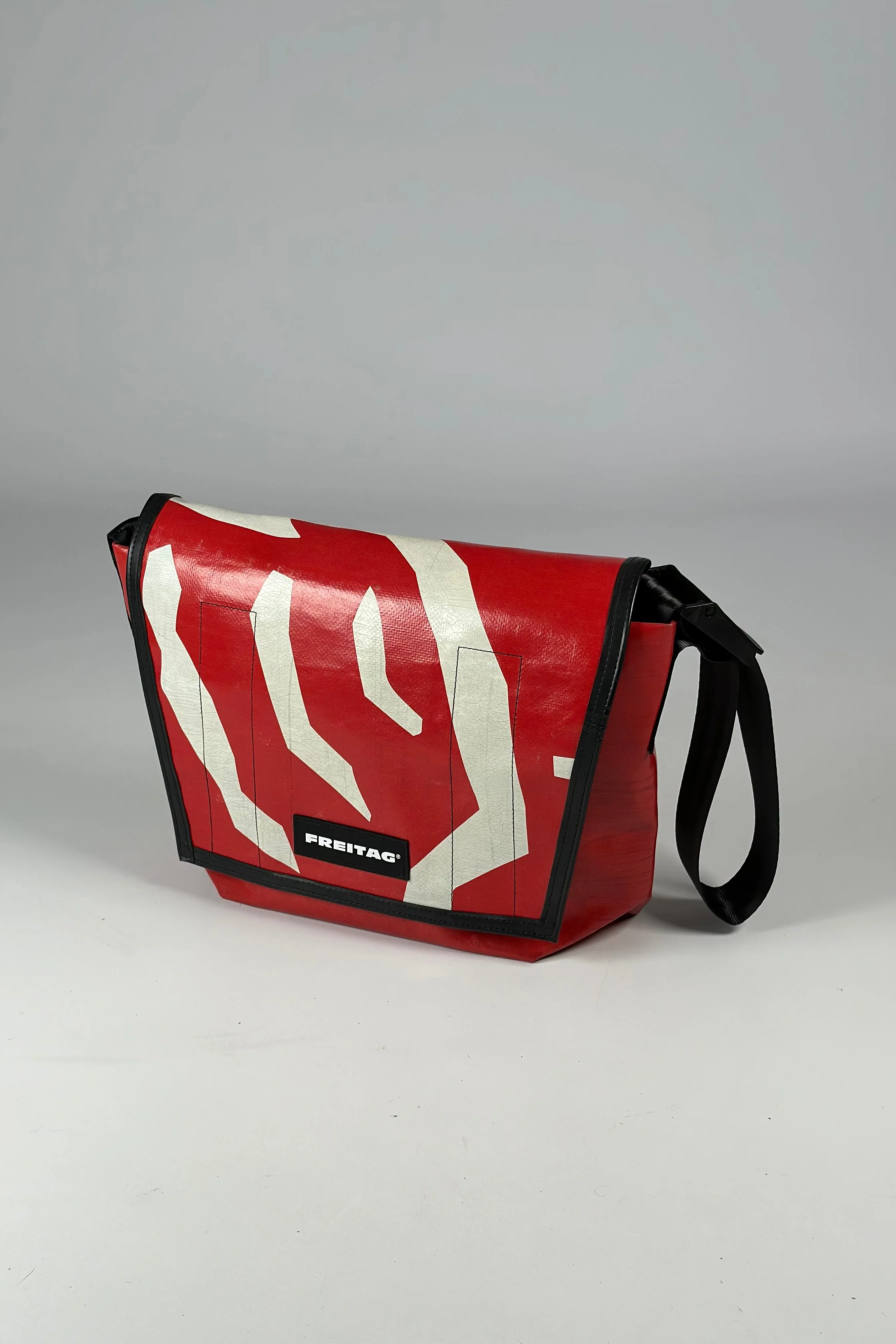 DEXTER F14 Messenger Classic Slim