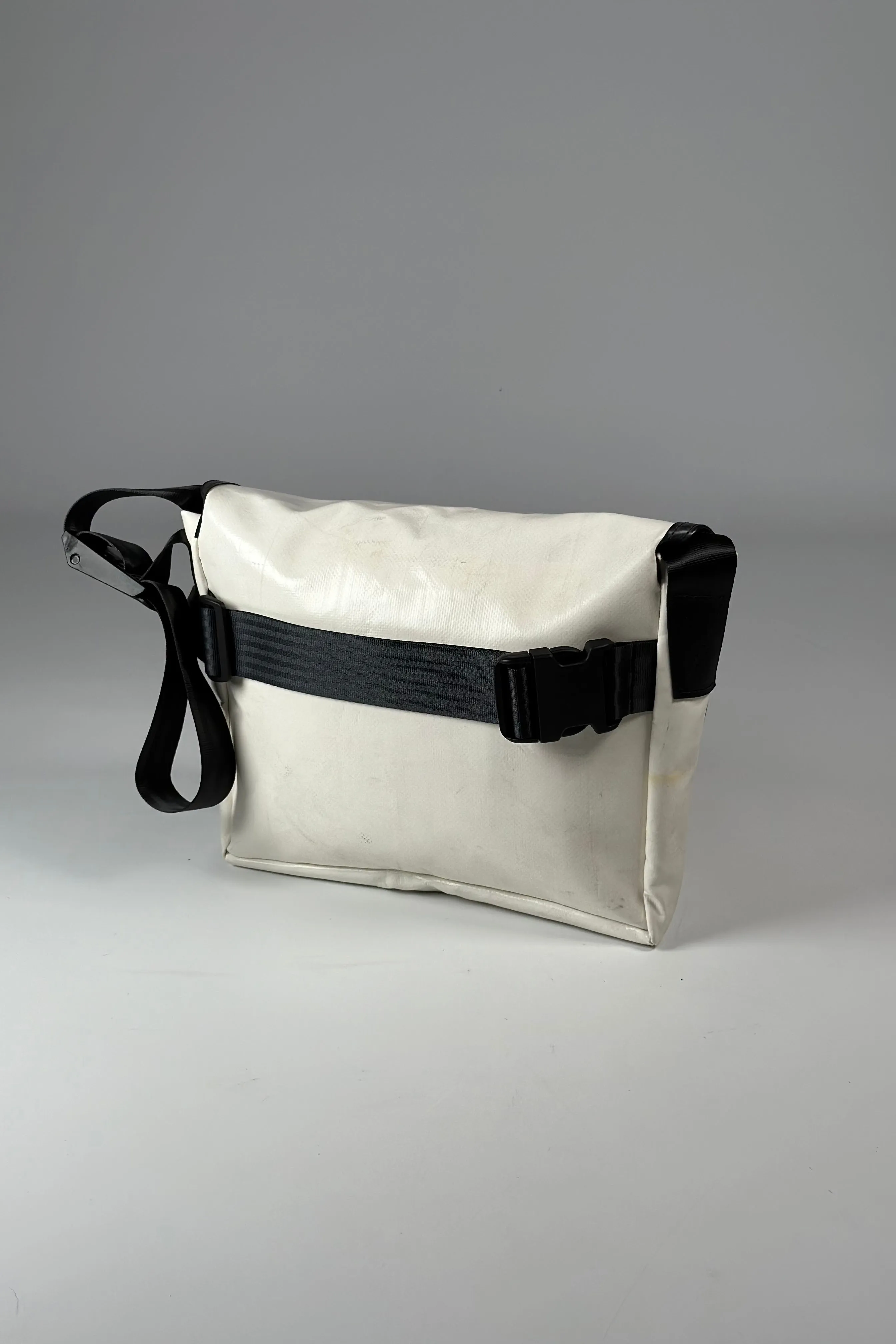 DEXTER F14 Messenger Classic Slim