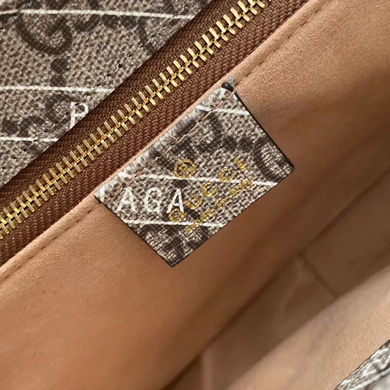 Gucci   Luxury Bags  1093