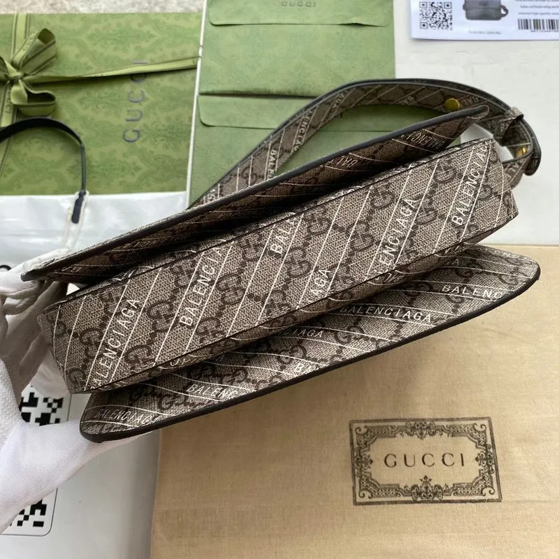 Gucci   Luxury Bags  1093