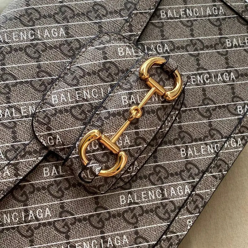 Gucci   Luxury Bags  1093