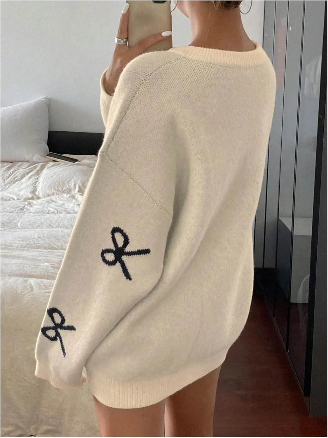 SOLY HUX Oversized Sweaters for Women Y2k Bow Print Crew Neck Drop Shoulder Long Sleeve Knit Pullover Tops