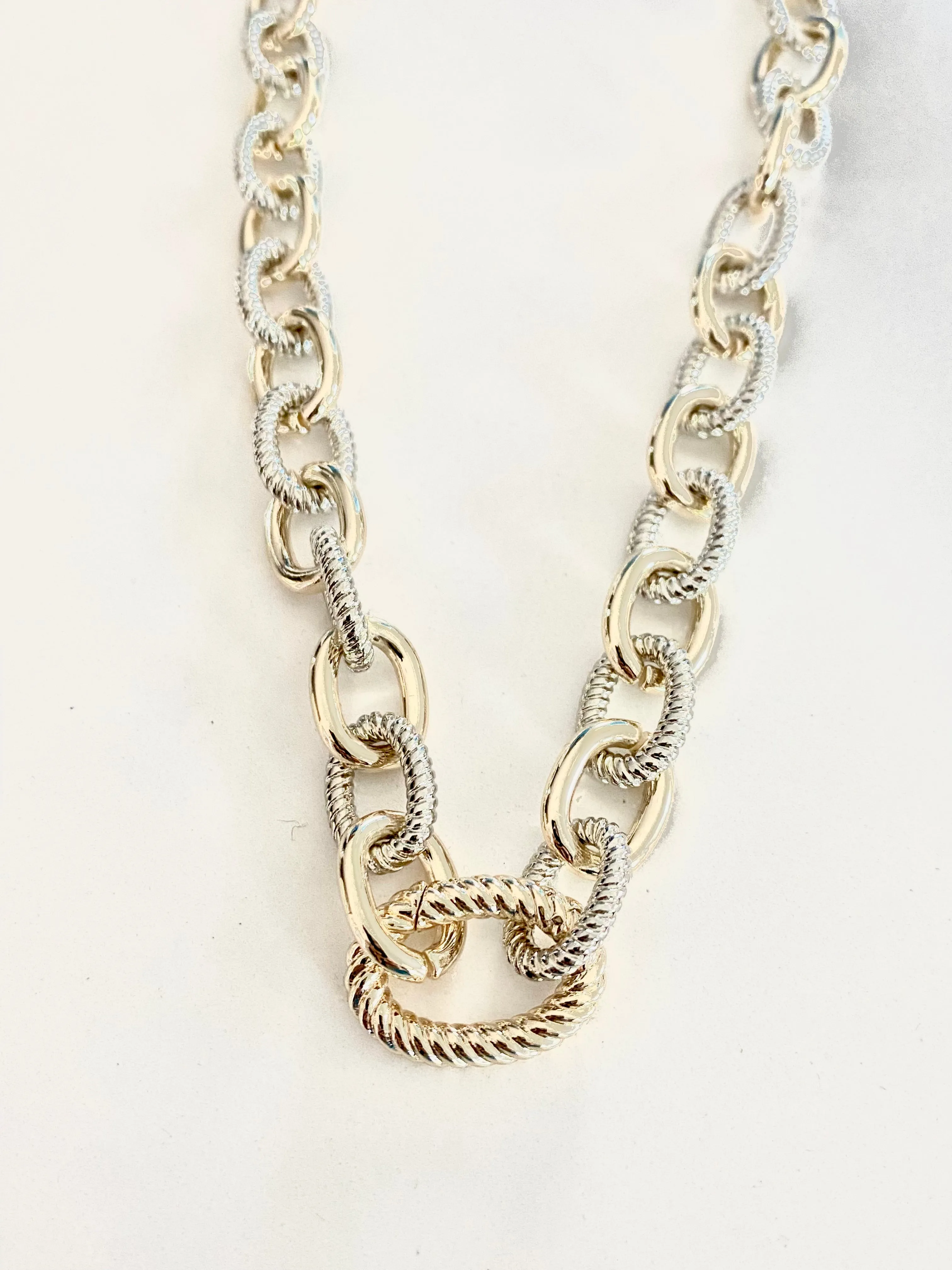Two Tone Texture Link Necklace